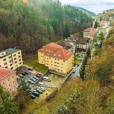 Magdalena By Interhome 야히모프